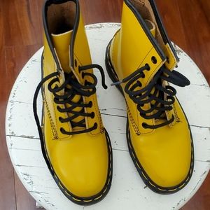 Dr. Martens Doc Martens YELLOW Leather 💛